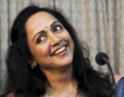 तस्‍वीरों में बीते सप्‍ताह बॉलीवुड की हलचल | कंगना की अदा