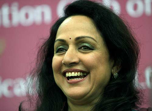 बीते सप्‍ताह बॉलीवुड की प्रमुख हलचल | बोल्‍ड होती बालाएं... 