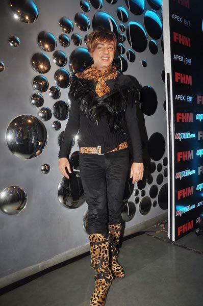 ग्लैमरस अवतार की ओर सोनाक्षी...| सोनाक्षी के जलवे