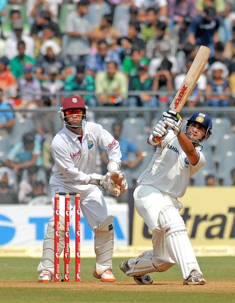 महाशतक के करीब पहुंचे मास्टर | सचिन पर विशेष