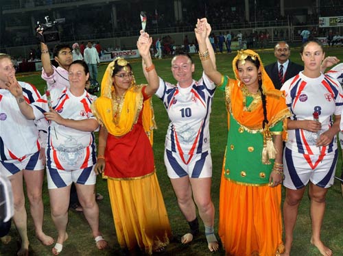 16 नवंबर 2011: तस्‍वीरों में देखें दिनभर की बड़ी खबरें  | पढ़ें