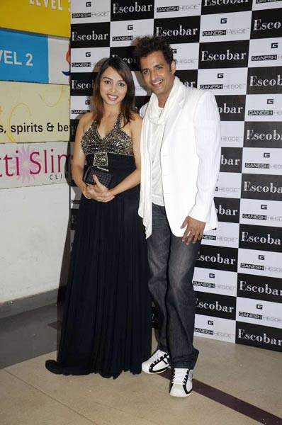 गणेश हेगड़े की पार्टी में किंग खान...| शाहरुख पर विशेष कवरेज