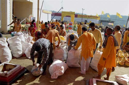 9 नवंबर 2011: तस्‍वीरों में देखें दिनभर की बड़ी खबरें | पढ़ें