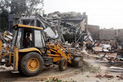 21 नवंबर 2011: तस्‍वीरों में देखें दिन भर की बड़ी खबरें | पढ़ें