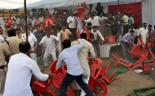 11 नवंबर 2011: तस्‍वीरों में देखें दिनभर की बड़ी खबरें | पढ़ें