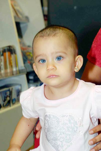 पार्टी में मान्यता संग इकरा-शहरान । मान्यता की पार्टी