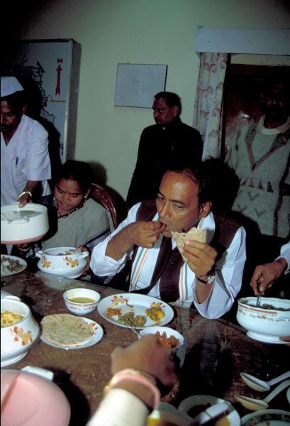 दिग्विजय यानी 'बोल की लब आजाद हैं तेरे' | 'ड्रामा समाप्‍त'