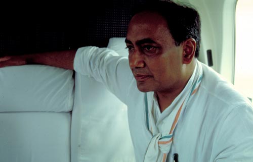 दिग्विजय यानी 'बोल की लब आजाद हैं तेरे' | 'ड्रामा समाप्‍त'