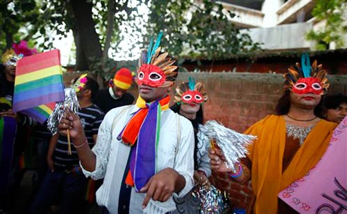 दिल्‍ली में निकला समलैंगिकों का प्राइड परेड