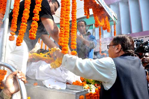 नहीं रही लेखिका इंदिरा गोस्‍वामी... | प्रोफाइल: इंदिरा गोस्‍वामी