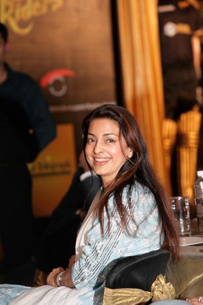 देखें जूही चावला की अनदेखी तस्‍वीरें...| सेक्‍सी सिल्‍क स्मिता