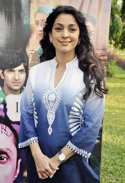 देखें जूही चावला की अनदेखी तस्‍वीरें...| सेक्‍सी सिल्‍क स्मिता