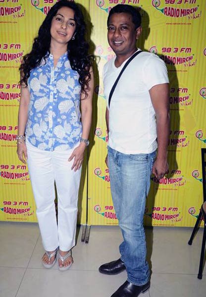 देखें जूही चावला की अनदेखी तस्‍वीरें...| सेक्‍सी सिल्‍क स्मिता