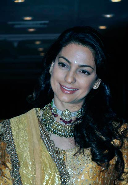 देखें जूही चावला की अनदेखी तस्‍वीरें...| सेक्‍सी सिल्‍क स्मिता