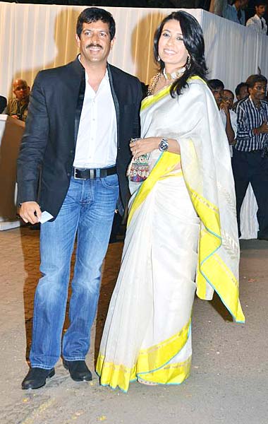 बोमन ईरानी के बेटे की रिसेप्शन पार्टी... | बोल्‍ड होती बालाएं... 