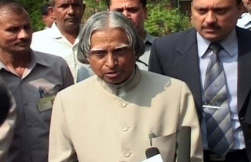 13 नवंबर 2011: तस्‍वीरों में देखें दिनभर की बड़ी खबरें  | पढ़ें