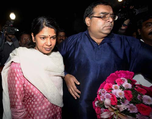 29 नवंबर 2011: तस्‍वीरों में देखें दिनभर की बड़ी खबरें | पढ़ें