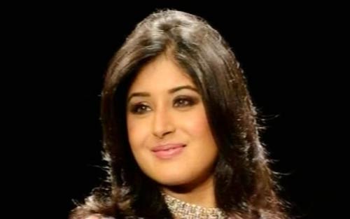 कृतिका कामरा भी हुई टॉपलेस...|   कश्‍मीरा हुईं टॉपलेस