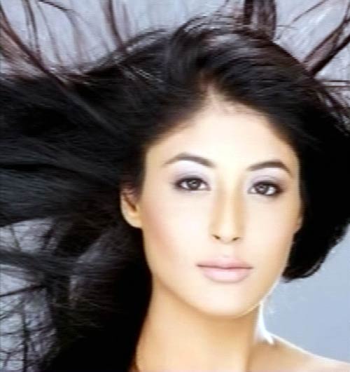 कृतिका कामरा भी हुई टॉपलेस...|   कश्‍मीरा हुईं टॉपलेस