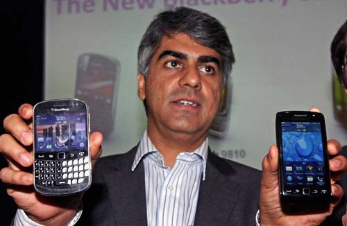 8 नवंबर 2011: तस्‍वीरों में देखें दिनभर की बड़ी खबरें