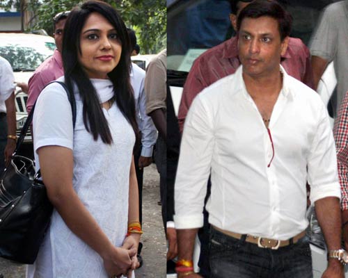 14 नवंबर 2011: तस्‍वीरों में देखें दिनभर की बड़ी खबरें | पढ़ें