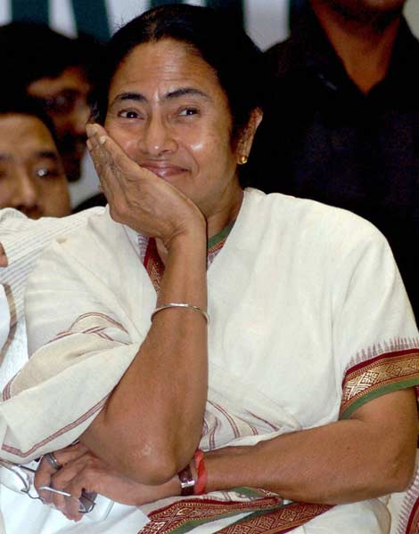 2 नवंबर 2011: तस्‍वीरों में देखें दिनभर की बड़ी खबरें | पढ़ें