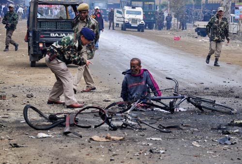 30 नवंबर 2011: तस्‍वीरों में देखें दिनभर की बड़ी खबरें | पढ़ें