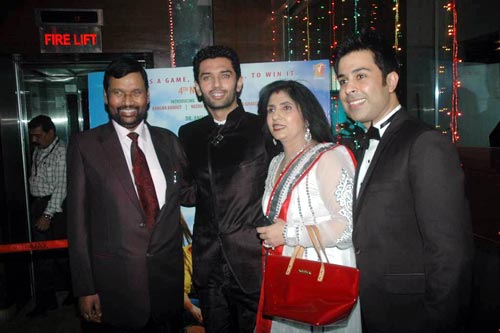 फिल्‍म 'मिले ना मिले हम' का प्रीमियर  | कंगना की अदा