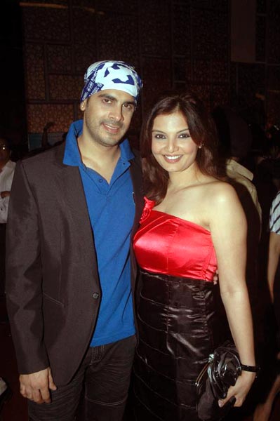 फिल्‍म 'मिले ना मिले हम' का प्रीमियर  | कंगना की अदा