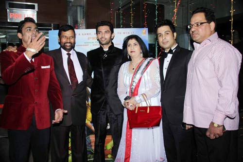 फिल्‍म 'मिले ना मिले हम' का प्रीमियर  | कंगना की अदा