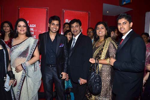 फिल्‍म 'मिले ना मिले हम' का प्रीमियर  | कंगना की अदा