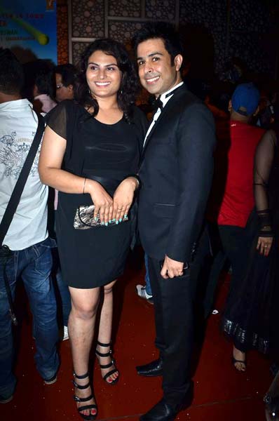 फिल्‍म 'मिले ना मिले हम' का प्रीमियर  | कंगना की अदा