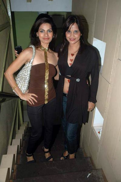 मिस मालिनी की पार्टी में परियां...| सेक्‍सी सिल्‍क स्मिता