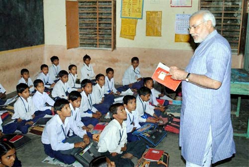 24 नवंबर 2011: तस्वीरों में देखें दिनभर की बड़ी खबरें | पढ़ें