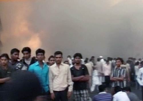 मुंबई के मार्केटिंग कॉम्‍प्‍लेक्‍स में भयंकर आग