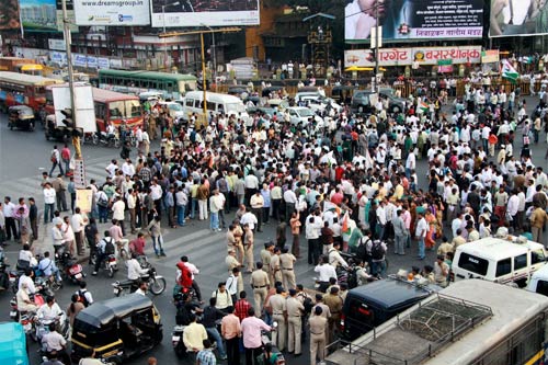 देखें युवक ने शरद पवार को कैसे मारा थप्‍पड़ | वीडियो