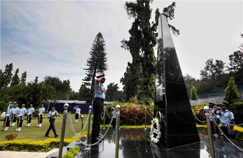 17 नवंबर 2011: तस्‍वीरों में देखें दिनभर की बड़ी खबरें | पढ़ें