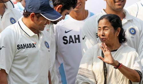 17 नवंबर 2011: तस्‍वीरों में देखें दिनभर की बड़ी खबरें | पढ़ें