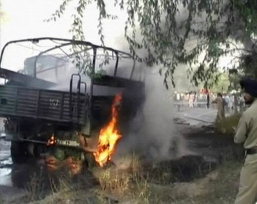 17 नवंबर 2011: तस्‍वीरों में देखें दिनभर की बड़ी खबरें | पढ़ें