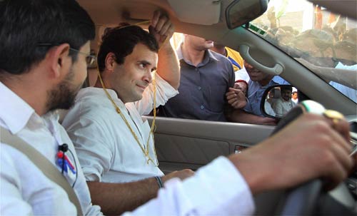 22 नवंबर 2011: तस्‍वीरों में देखें दिनभर की बड़ी खबरें | 