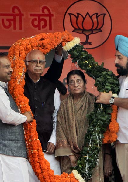 20 नवंबर 2011: तस्‍वीरों में देखें दिनभर की बड़ी खबरें | पढ़ें