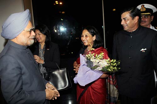 19 नवंबर 2011: तस्‍वीरों में देखें दिनभर की बड़ी खबरें | पढ़ें