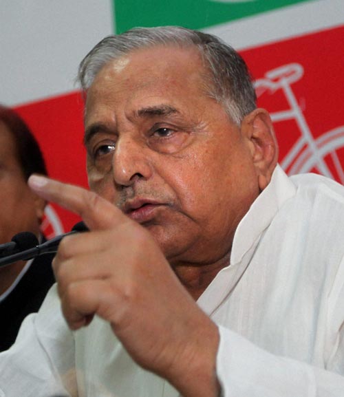 01 नवंबर 2011: तस्वीरों में देखें दिनभर की बड़ी खबरें  | पढ़ें