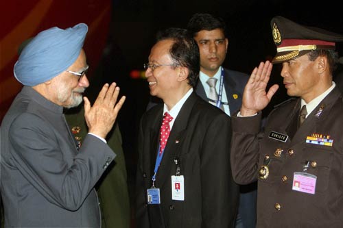 17 नवंबर 2011: तस्‍वीरों में देखें दिनभर की बड़ी खबरें | पढ़ें