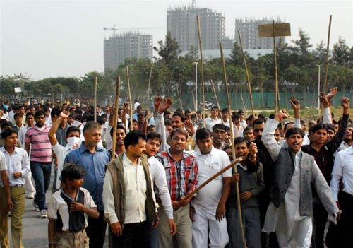 26 नवंबर 2011: तस्वीरों में देखें दिनभर की बड़ी खबरें | पढ़ें