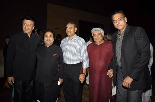 राजीव शुक्‍ला की पार्टी में उमड़ा बॉलीवुड...