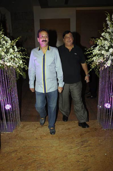 राजीव शुक्‍ला की पार्टी में उमड़ा बॉलीवुड...