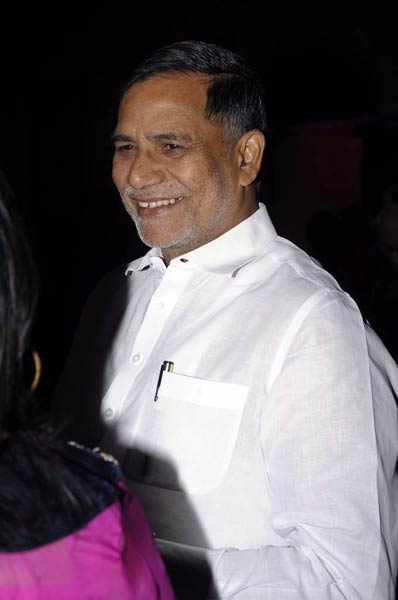 राजीव शुक्‍ला की पार्टी में उमड़ा बॉलीवुड...