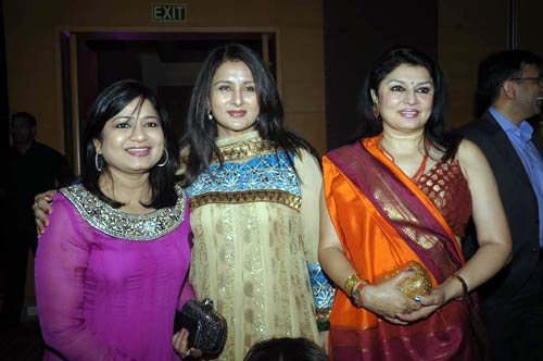 राजीव शुक्‍ला की पार्टी में उमड़ा बॉलीवुड...