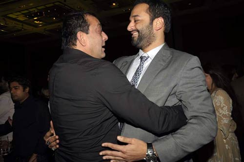 राजीव शुक्‍ला की पार्टी में उमड़ा बॉलीवुड...